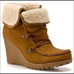 Unionbay Pike faux shearling trim booties